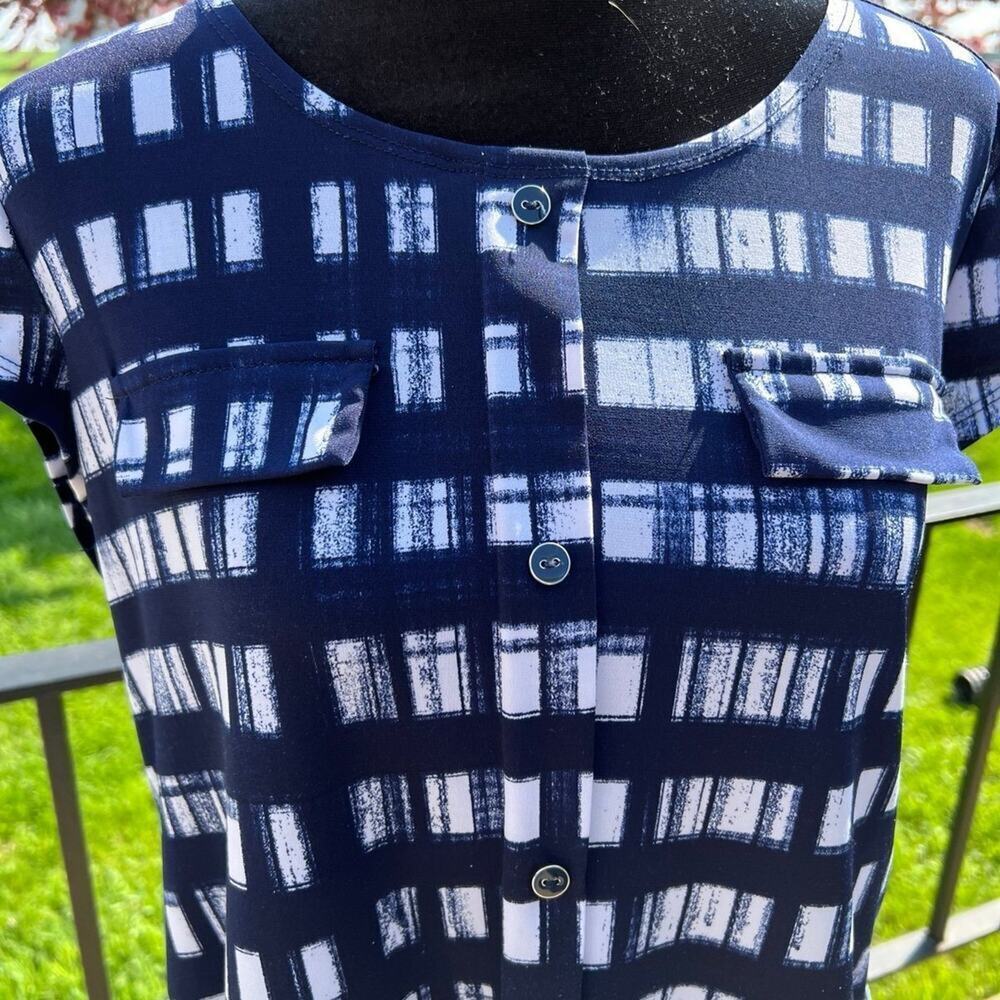 Diana Belle Women's Navy Patterned Crewneck Top - Size M